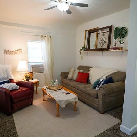 2 Bedroom Apartment Near Ndsu And Downtown Fargo Bagian luar foto