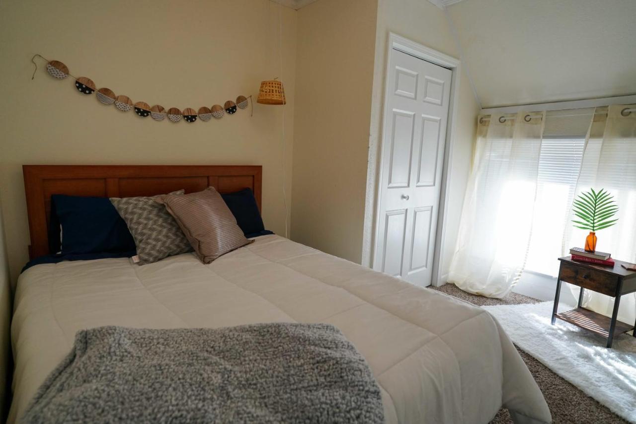 2 Bedroom Apartment Near Ndsu And Downtown Fargo Bagian luar foto
