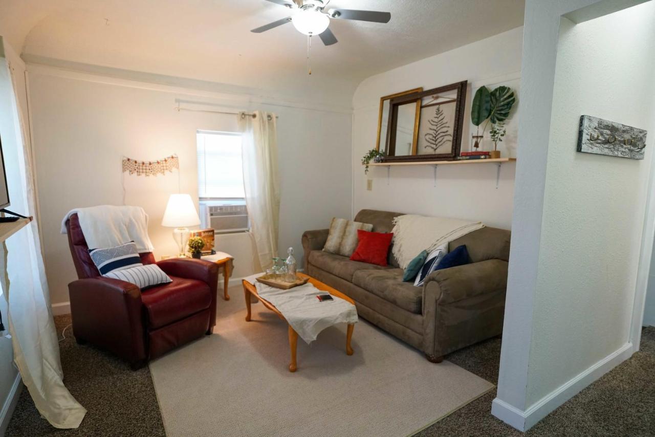 2 Bedroom Apartment Near Ndsu And Downtown Fargo Bagian luar foto