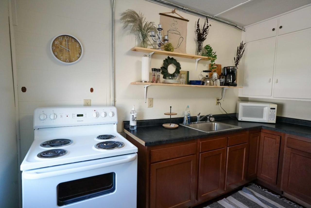 2 Bedroom Apartment Near Ndsu And Downtown Fargo Bagian luar foto